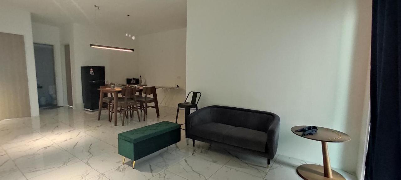 Infinite Seaview With Penang Bridge Suite With Sunrise Up To 11 Person Bayan Lepas Εξωτερικό φωτογραφία